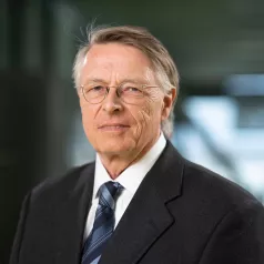 Dr. Olle ten Cate, Granted Prestigious UCSF Presidential Chair Award